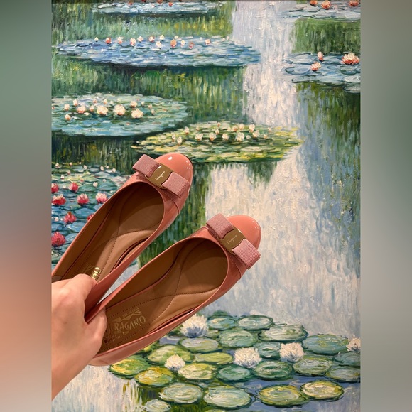 🤗Host pick🥳 Authentic Salvatore Ferragamo size 7.5 pink flat - Picture 2 of 8